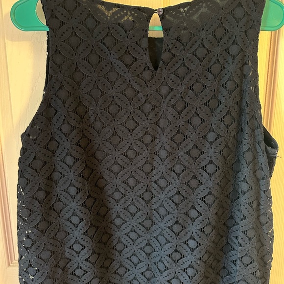 Women’s Ann Taylor Factory top - Picture 2 of 4